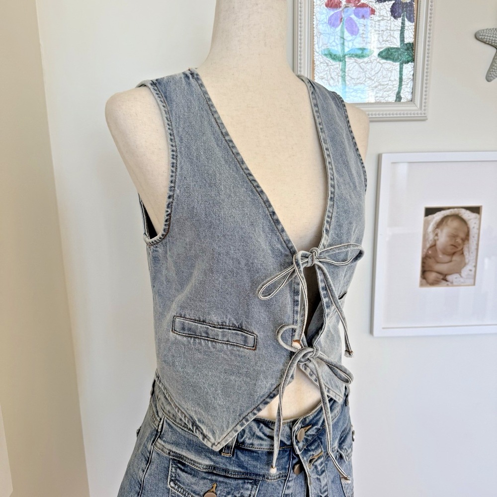 Tie Front Denim Vest Women's Small Light Wash Boho Western Festival Blue Blush - Picture 3 of 9